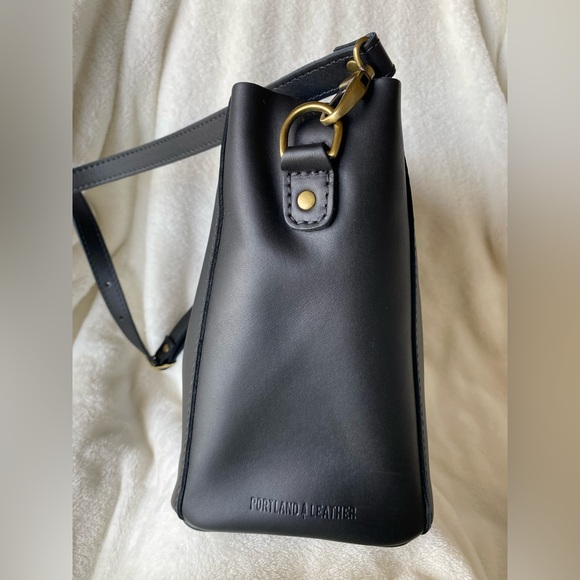 Portland Leather Goods Black Butterfly Bucket Bag - Picture 5 of 9